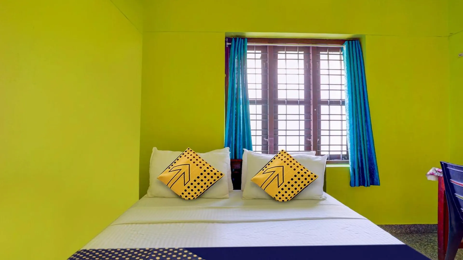 Spot On 81059 Karthika Stays Kazhakuttam India