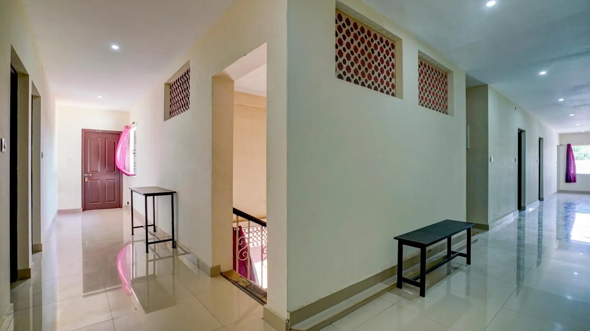 Spot On 81059 Karthika Stays Kazhakuttam India